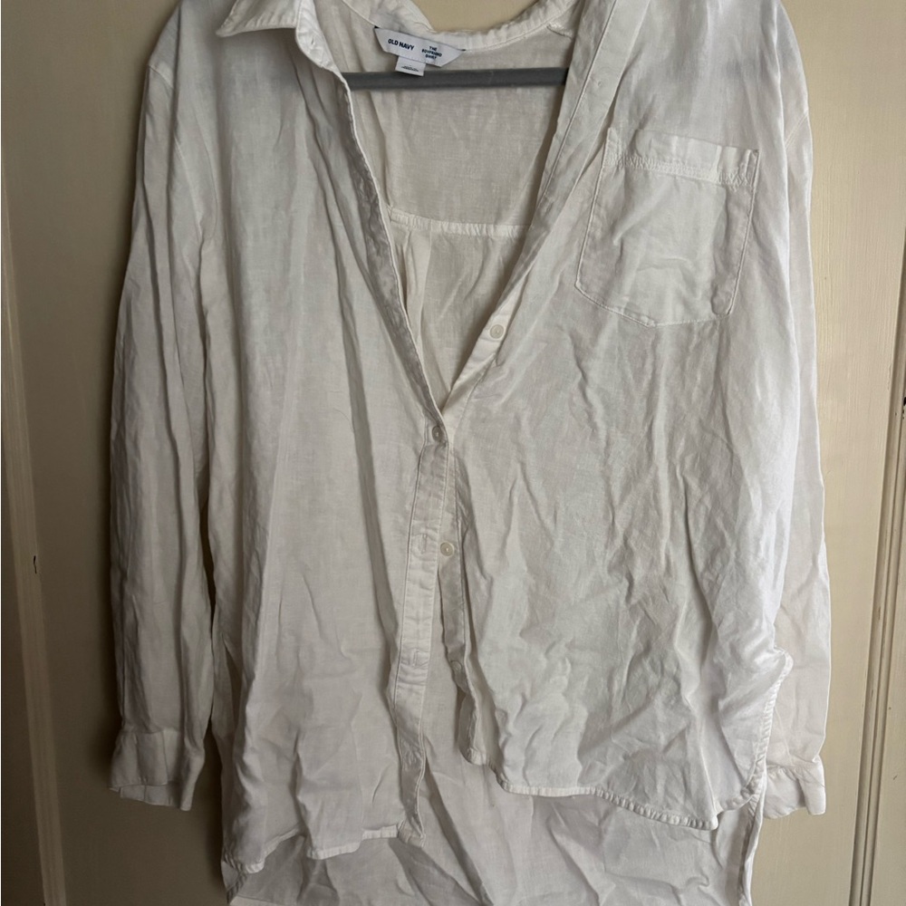 Old Navy White Casual Button Down Shirt
